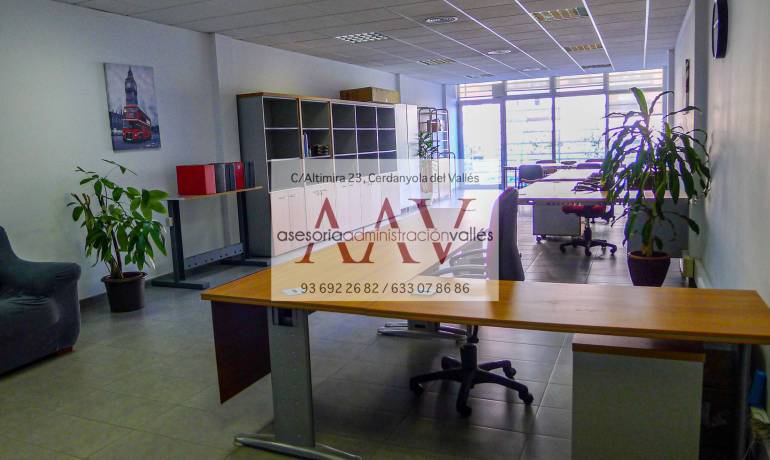 Local en venta en Barberá del Vallés