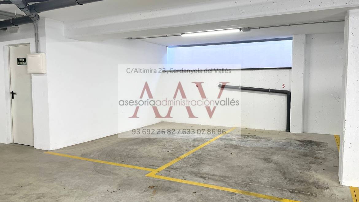 Parking en alquiler en centro de Cerdanyola