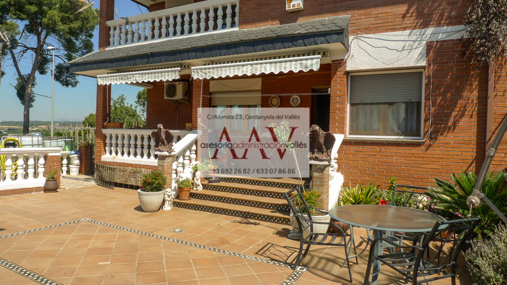 Casa / Chalet Independiente en Venta en Cerdanyola del Vallès